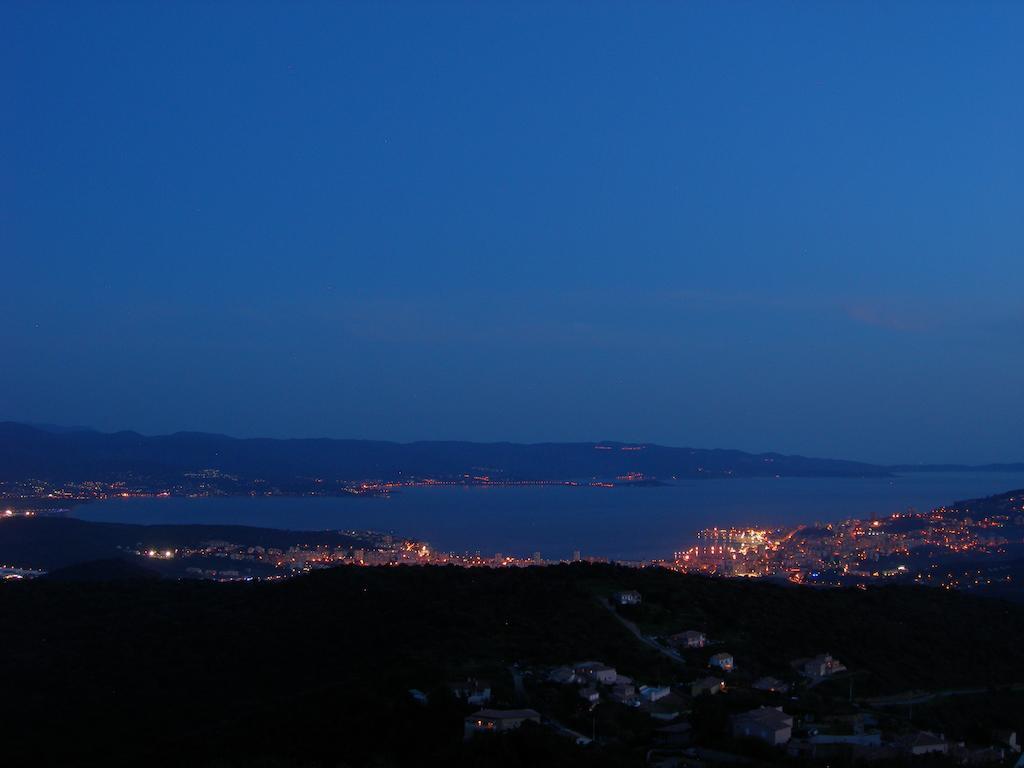 Gites Sassone, Vue Panoramique Sur Ajaccio Et La Mer Alata Quarto foto