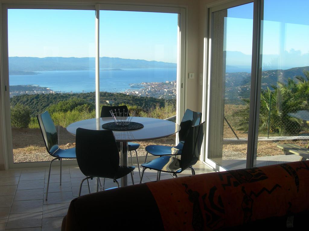 Gites Sassone, Vue Panoramique Sur Ajaccio Et La Mer Alata Quarto foto